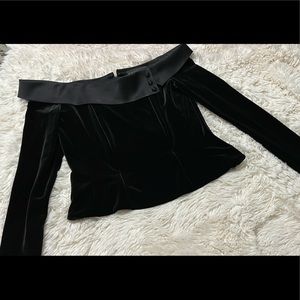 ALEX Evenings velvet, off the shoulder top